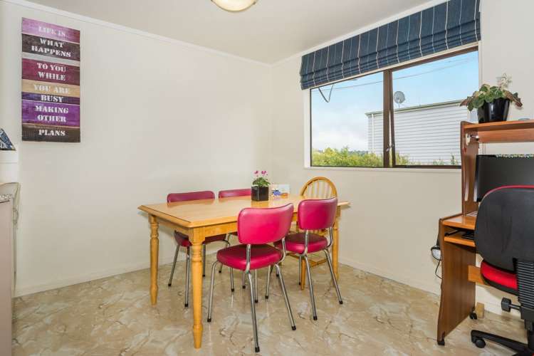 2/294 Birkdale Road Birkdale_5