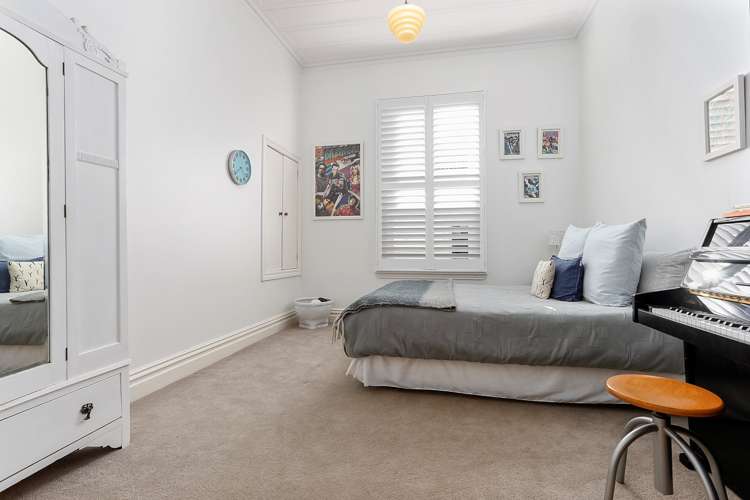 23 Shoal Bay Road Devonport_11