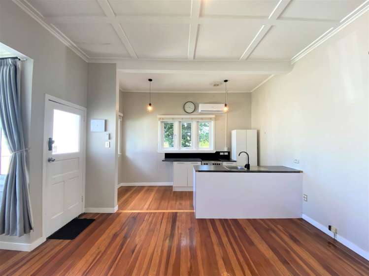 2/7 Jesmond Terrace Mt Albert_1