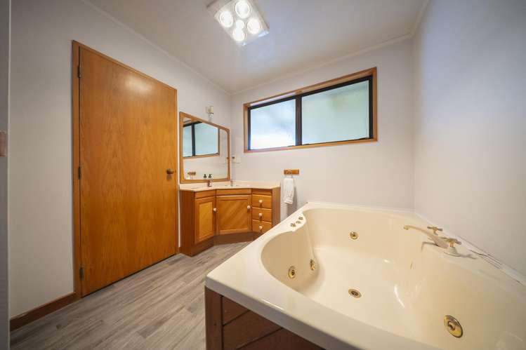 239B Milford Road Te Anau_8