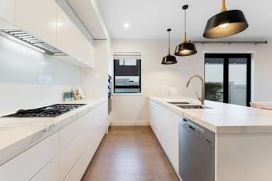 105A Coates Avenue_3