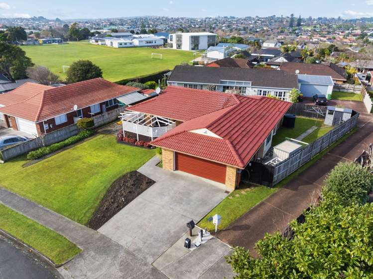 28 Booralee Avenue Botany Downs_22