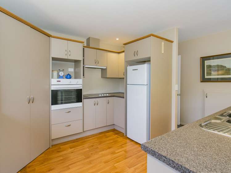 17 Kowhai Street Oxford_5