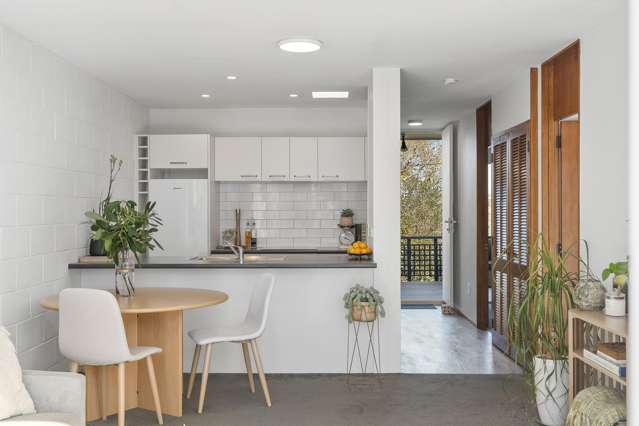 4/130A Shackleton Road Mount Eden_3