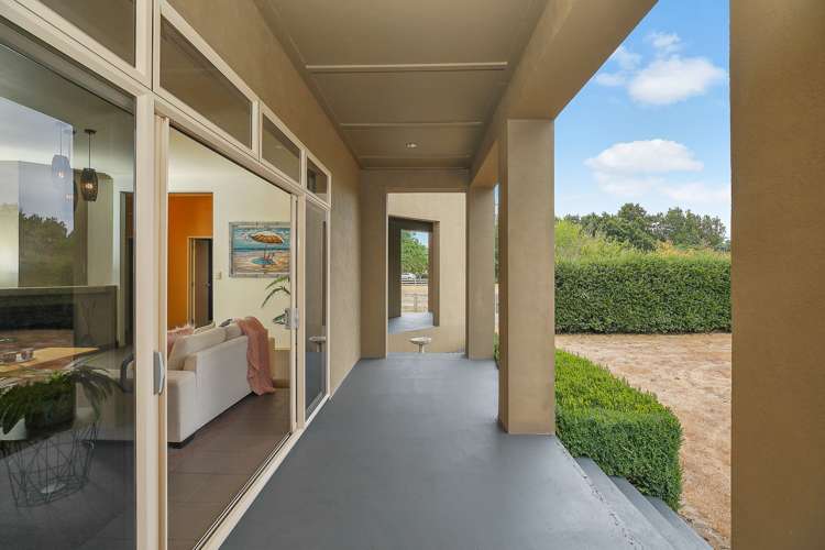 130 Holmwood Drive Ngahinapouri_3