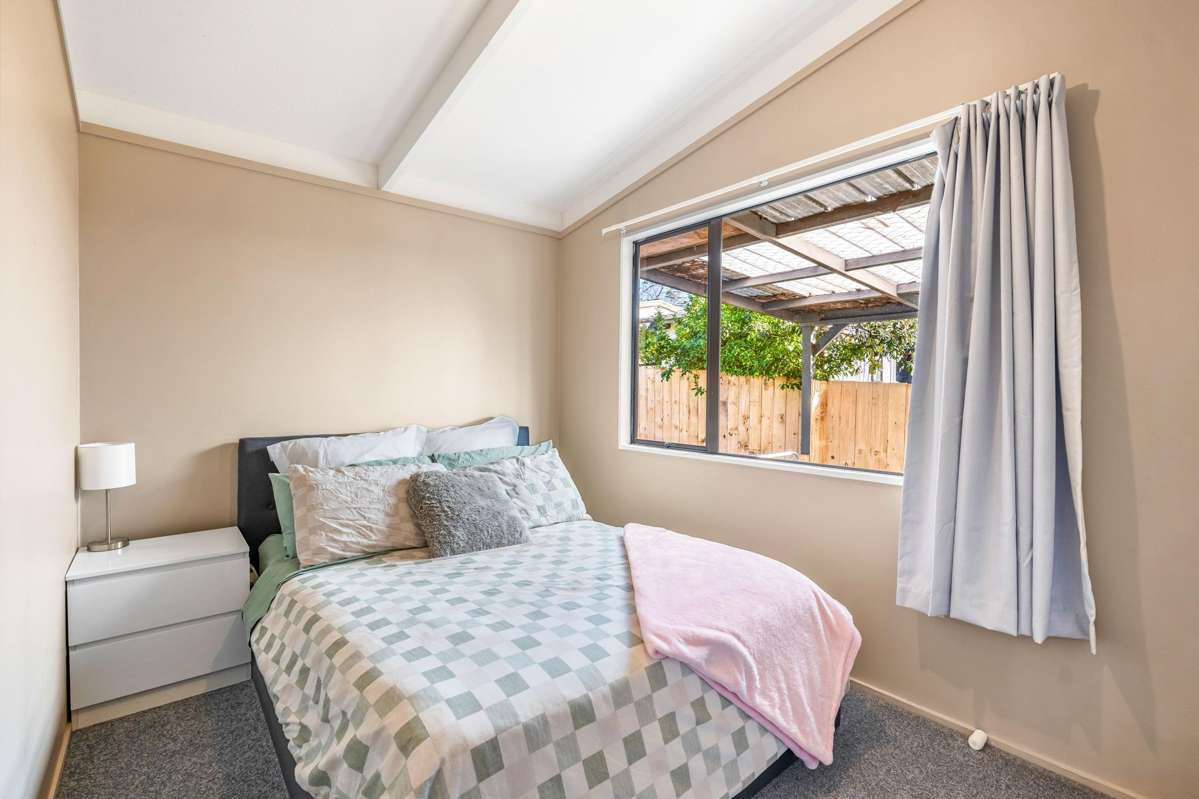 102a Tauroa Street_4