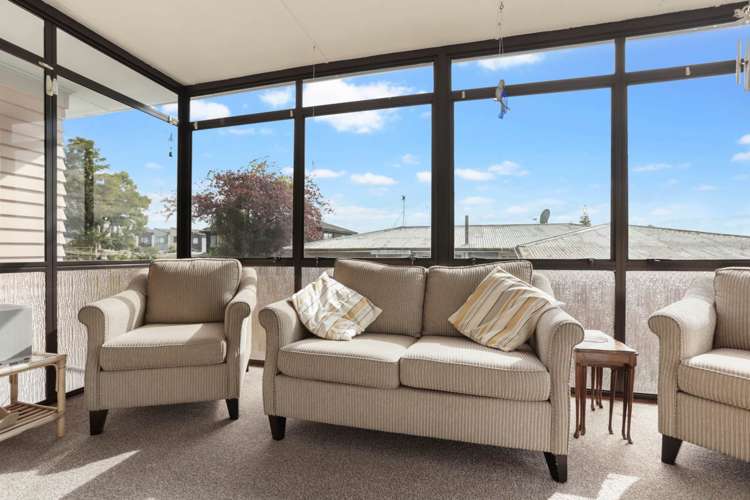 34 Kelwyn Road Kelston_8