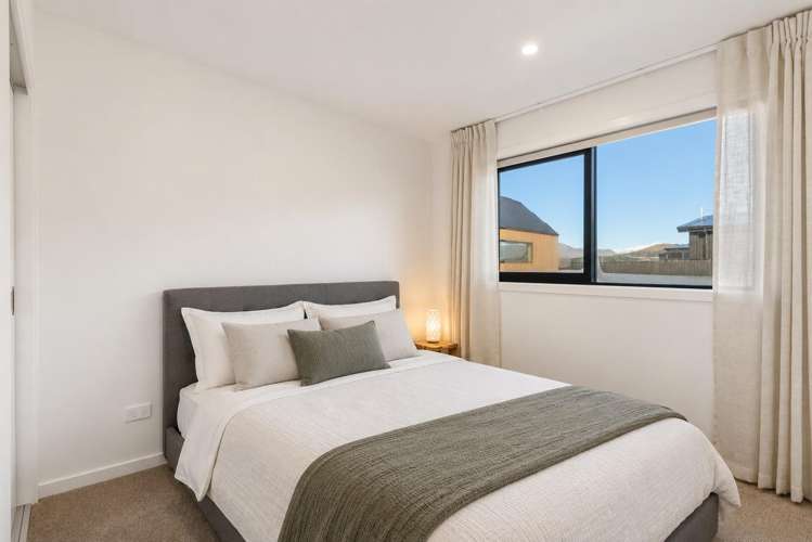 145 Burdon Loop Lake Hawea_10