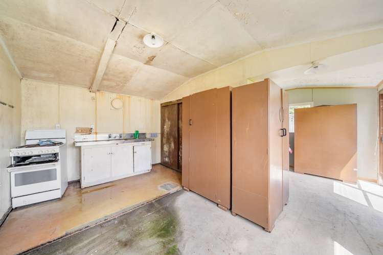 37 Plunket Avenue Petone_22