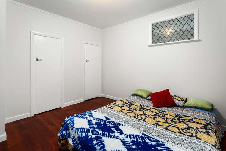 11 Adams Road Thornton Bay ThamesCoromandel Houses for Sale