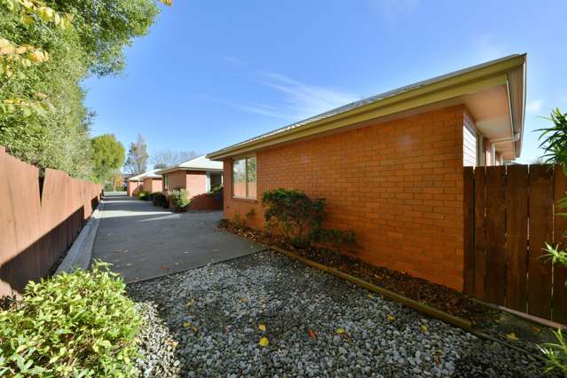 4/108 Yaldhurst Road Sockburn_4