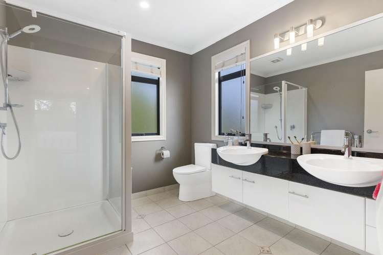 11 Churchouse Road Greenhithe_18