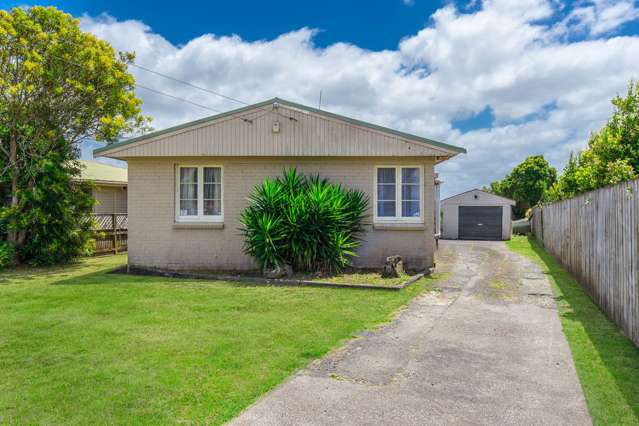 10 Ridgemount Rise Mangere Bridge_2