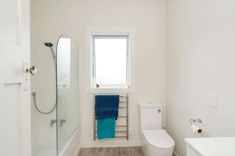 193 Mason Road Seaward Bush_11