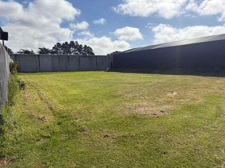 23 Riverbank Road Otaki_2