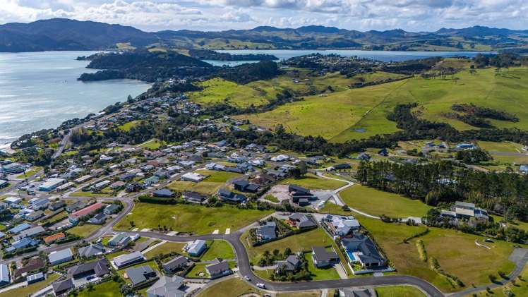 17 Midgard Road Coopers Beach_9