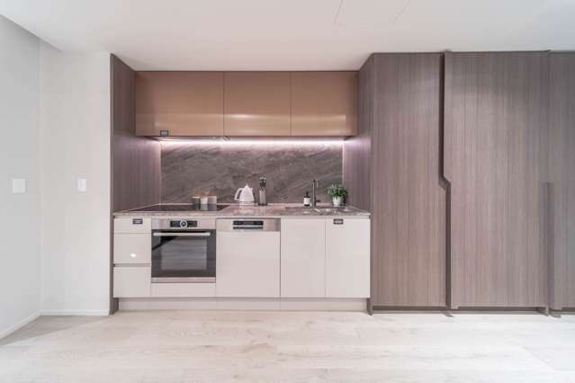 4506/10 Commerce Street City Centre_1