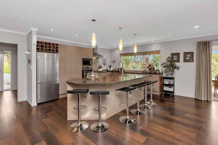 77 Te Kowhai Drive Maungatapere_6