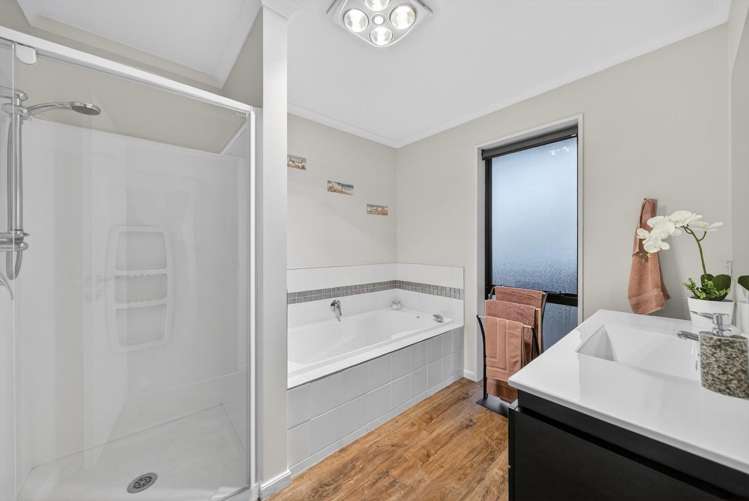 21 Bernice Crescent Yaldhurst_23
