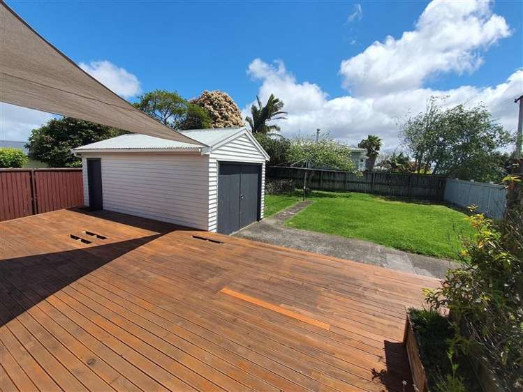 33 Kingsway Avenue Sandringham_12