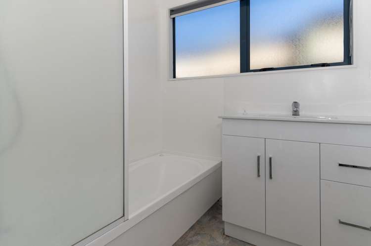 83a Coopers Road Gate Pa_11