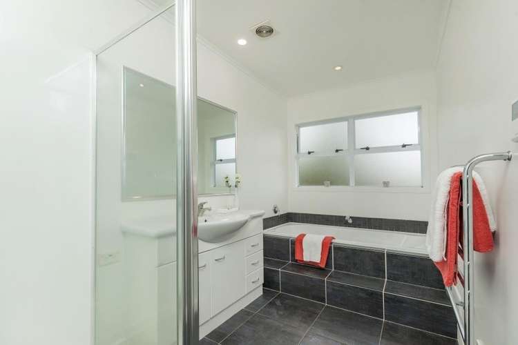 28 Cassino Street Bayswater_13