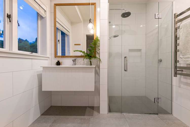 33 Outlook Road Greenhithe_12