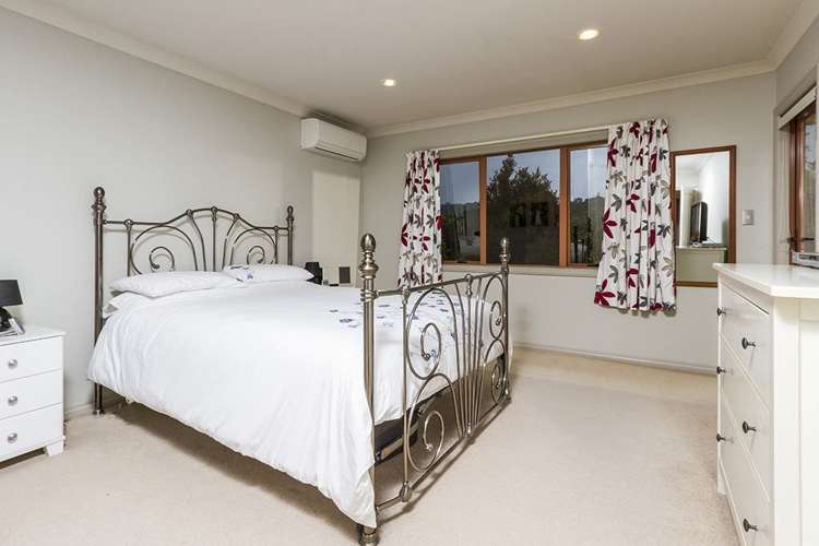 75 Roberta Crescent Orewa_13