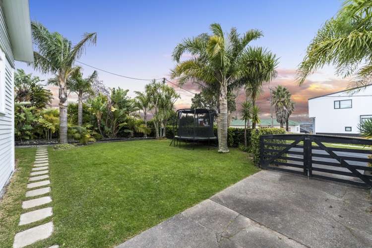 13 Elcoat Avenue Henderson_32