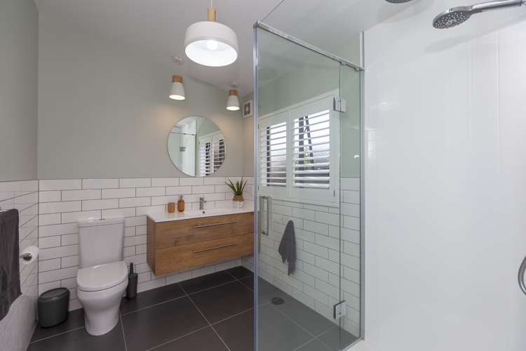 63 The Drive Paraparaumu Beach_16