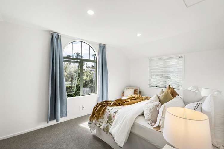 8B Stoneleigh Court Sunnynook_13
