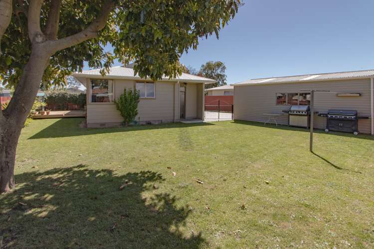 64 Wynyard Crescent Tamatea_6