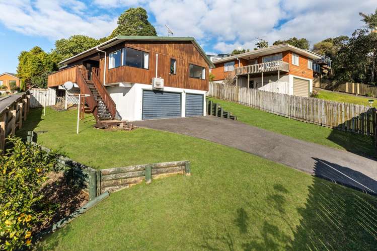 10 Camilla Grove Totara Vale_26