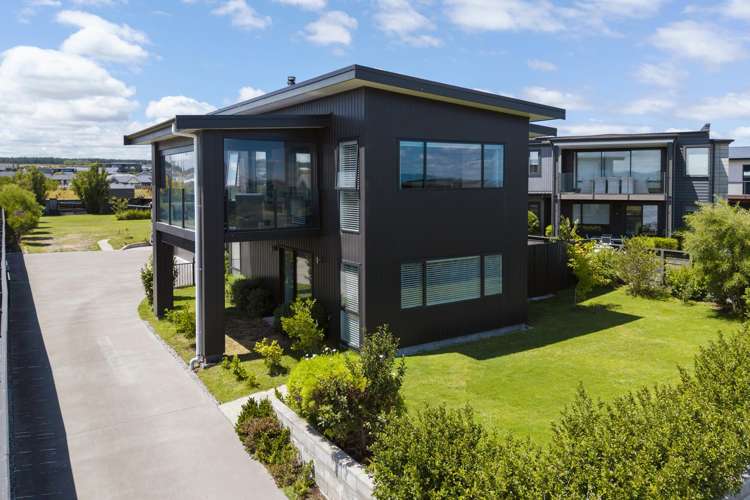14 Pukenamu Road Rainbow Point_0
