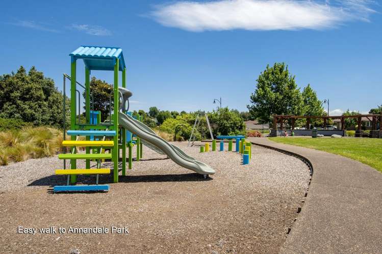 32 Fairfax Crescent Pyes Pa_20