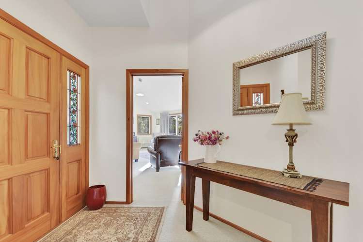 33 Valhalla Drive Richmond_18