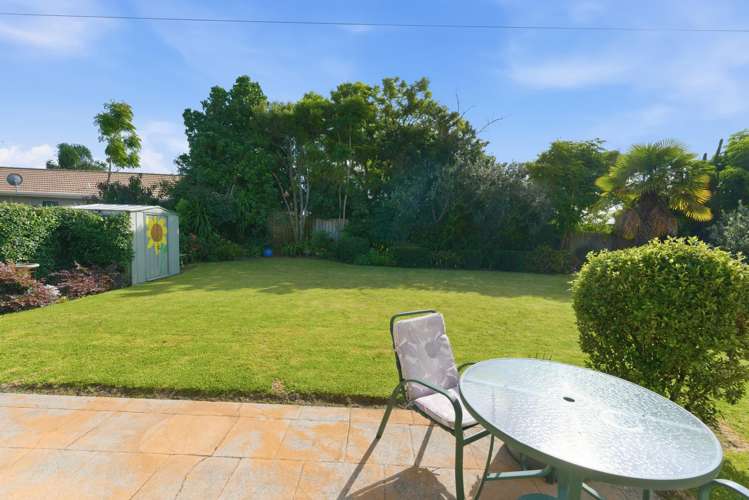 18 Azalea Dell Mount Maunganui_23