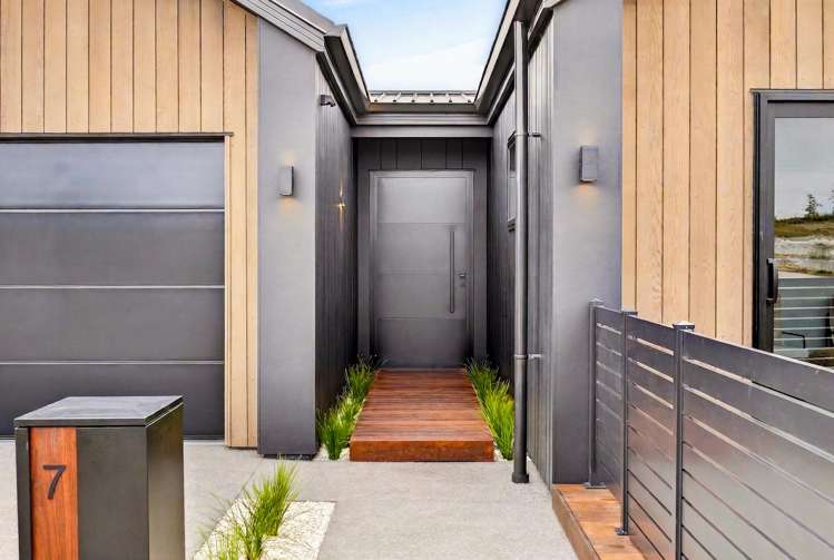 7 Annie Aranui Drive, Mission Hills Poraiti_27