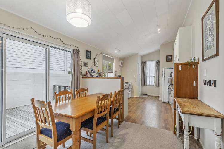 47 Thurleigh Grove Karori_4