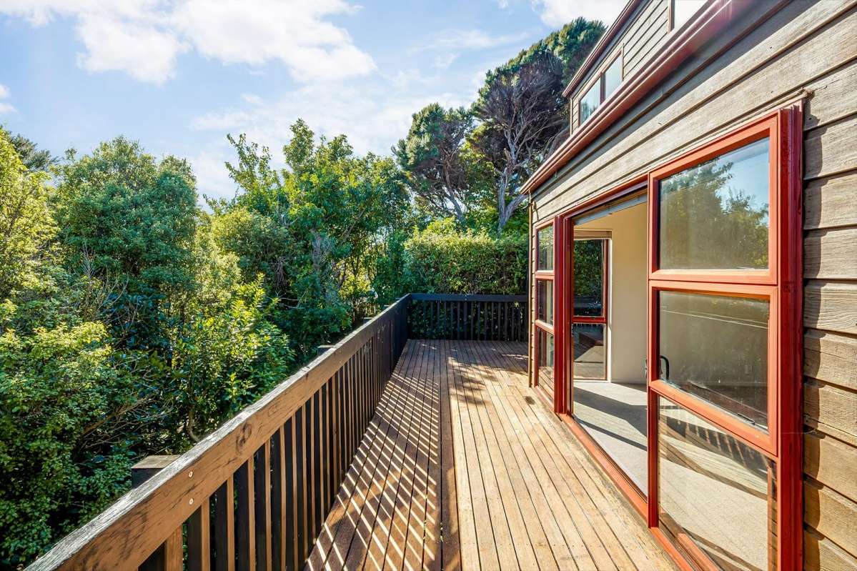 16 James Cook Drive_5