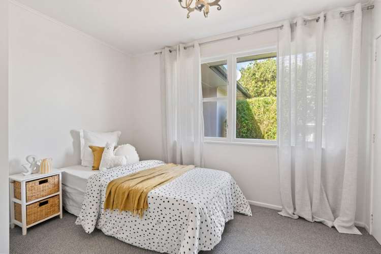 21 Highfield Crescent Brookfield_9