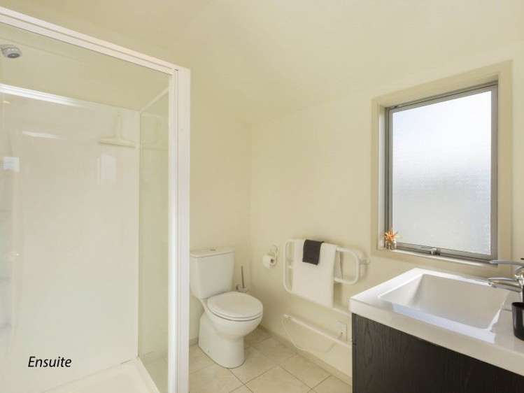 35 Mcewen Crescent Riverstone Terraces_14