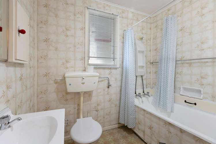 57 Tarawera Road Johnsonville_9