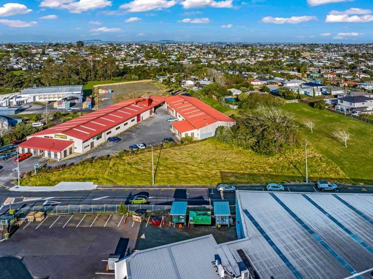 36 Waipareira Avenue Henderson_6