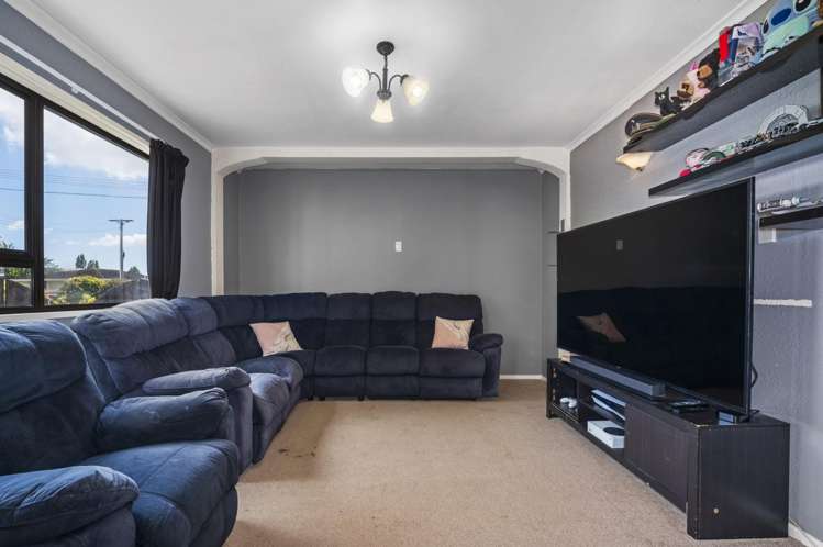 15 Pemberton Crescent Greerton_8