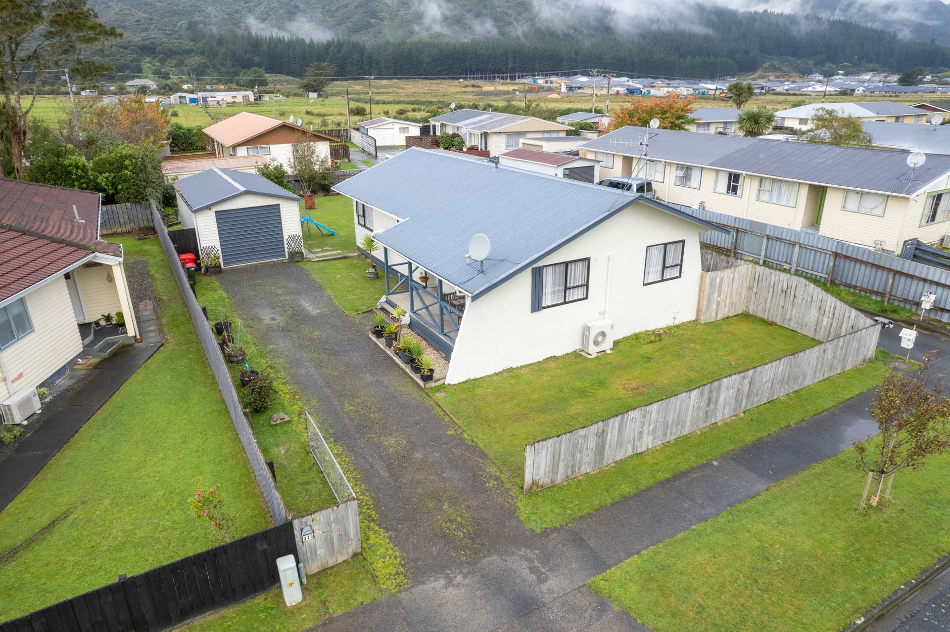 318 Wellington Road Wainuiomata_0