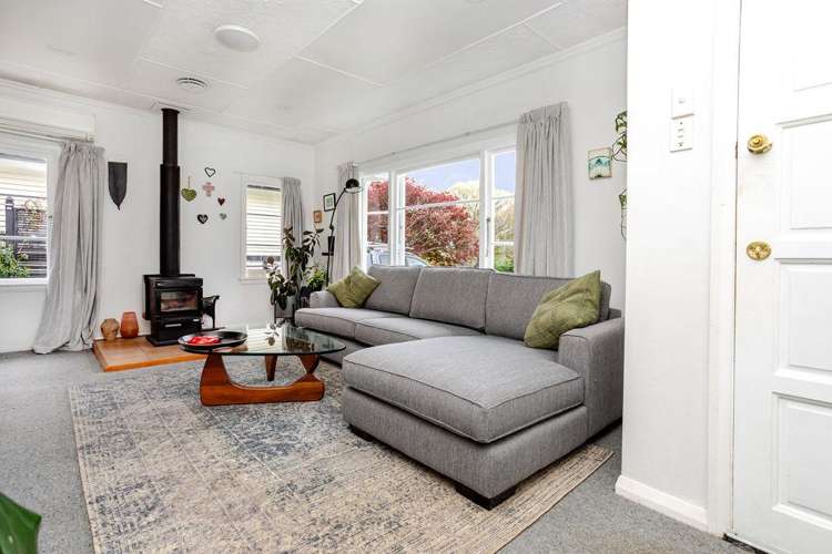 38 Queen Street Dannevirke_9