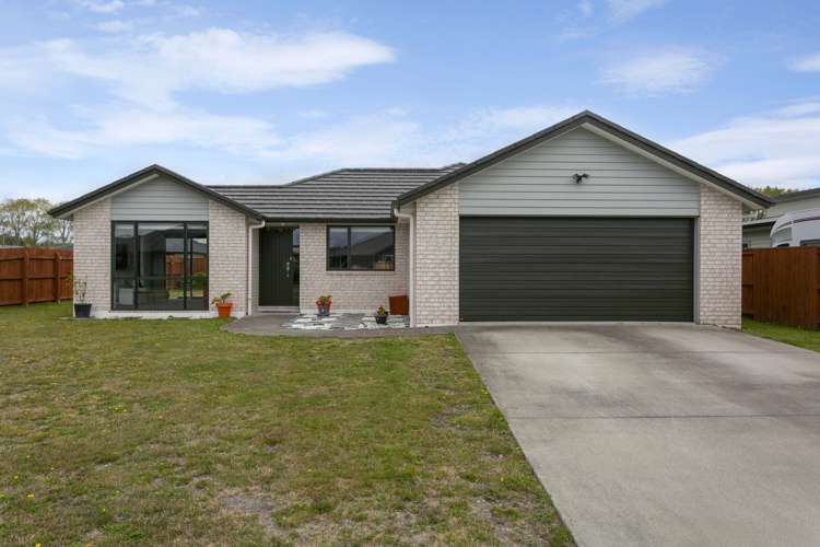 6 Broadcast Lane Rangatira Park_27