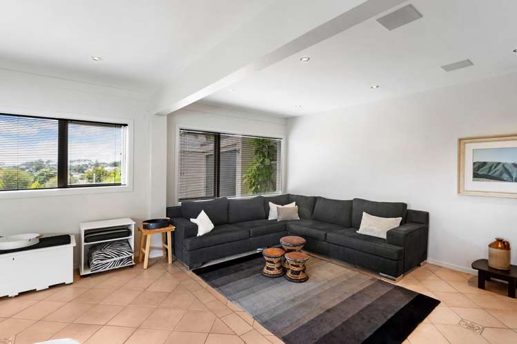 5 Amante Crescent Mairangi Bay_23