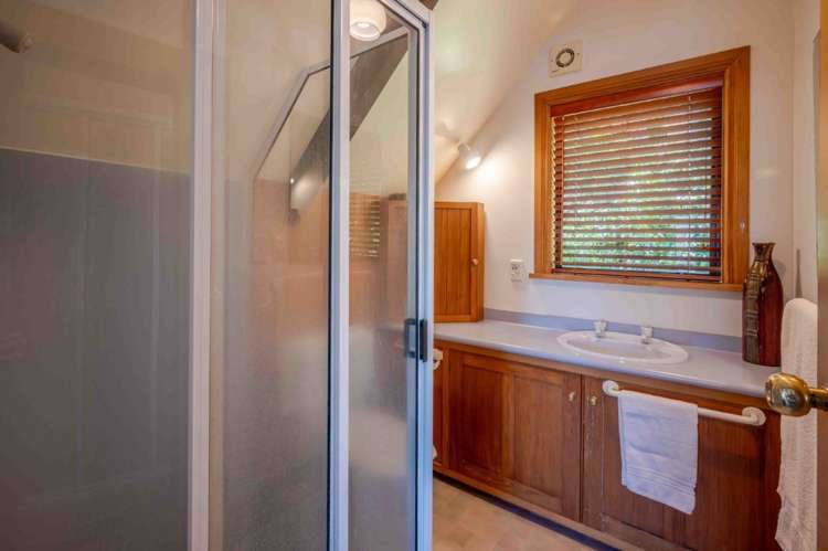 6890 Christchurch Akaroa Road Takamatua_58